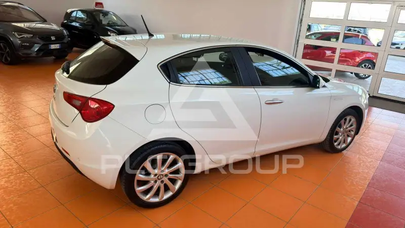 2011 Alfa Romeo Giulia