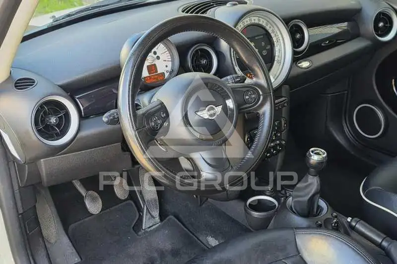 2011 Mini COOPER