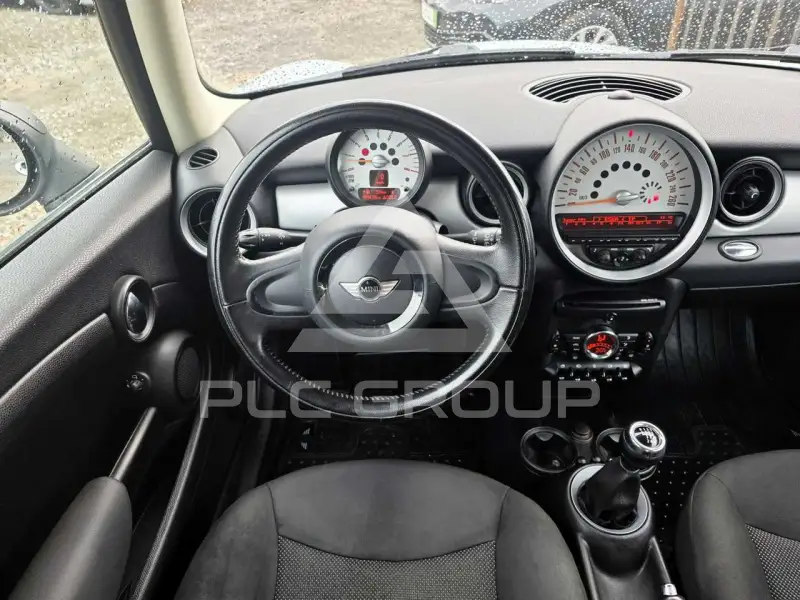 2011 Mini COOPER