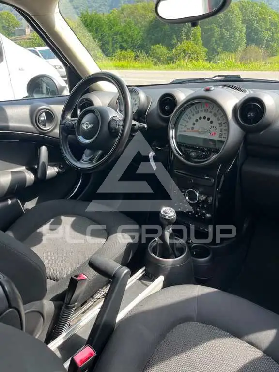 2011 Mini COOPER