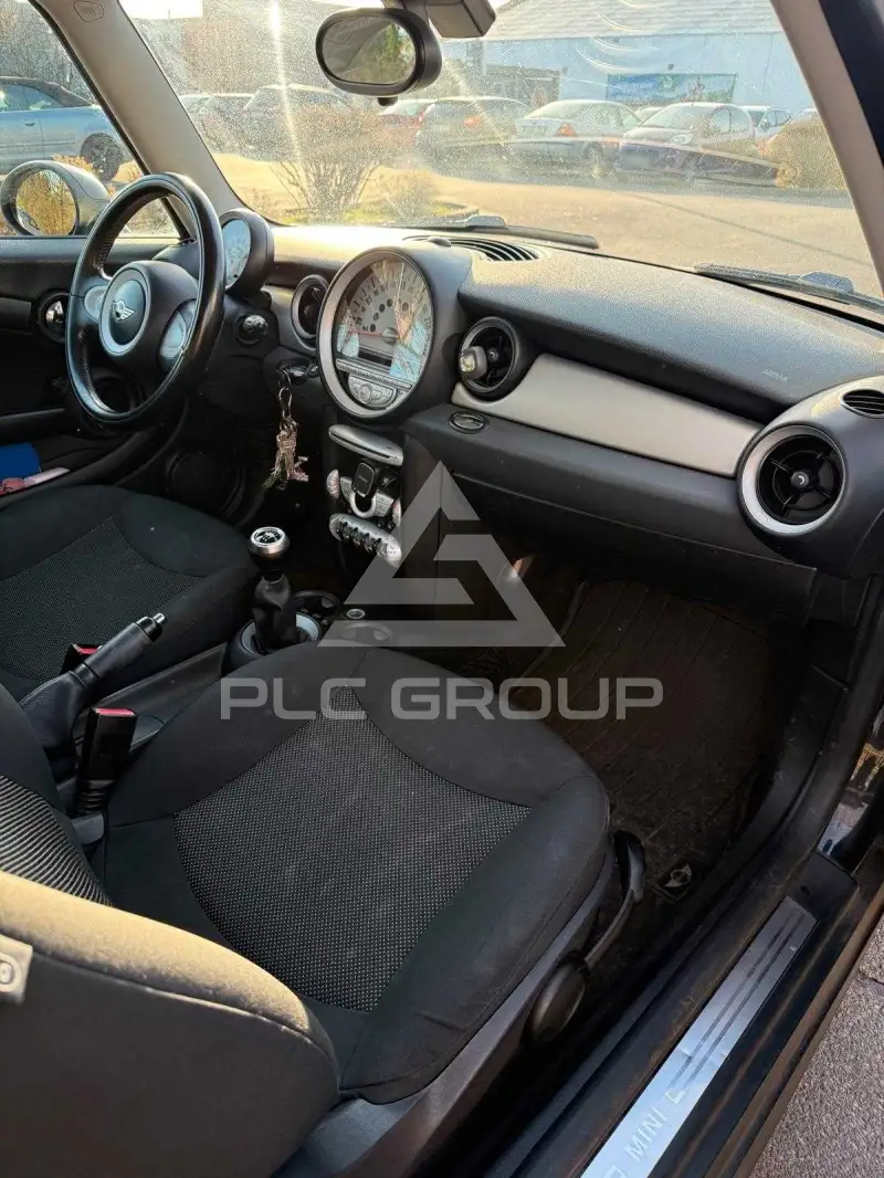 2011 Mini COOPER