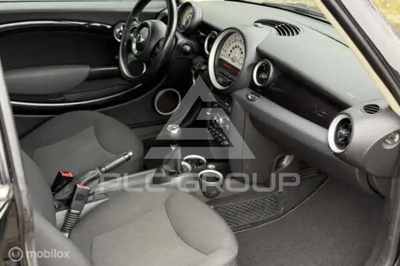 2011 Mini COOPER