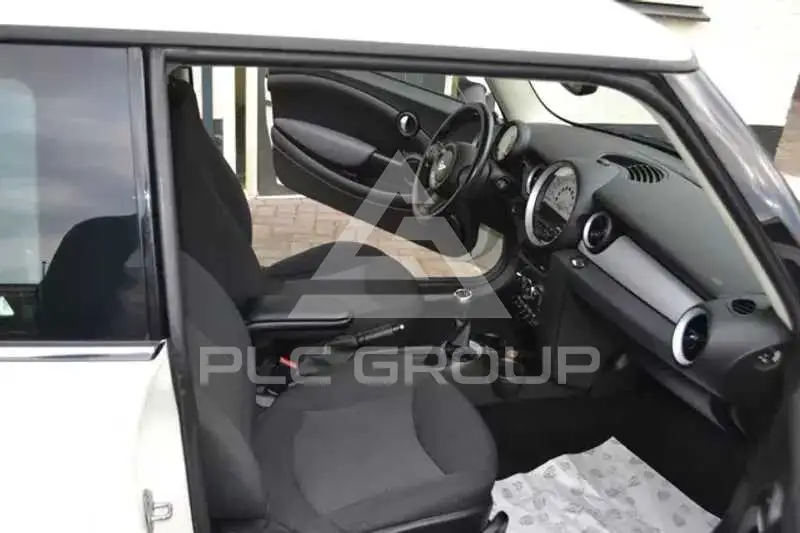 2011 Mini COOPER