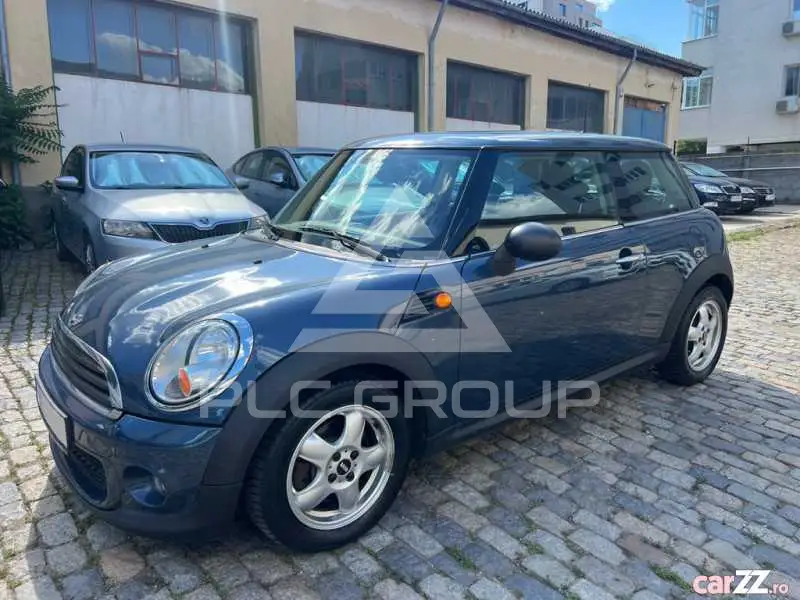 2011 Mini COOPER