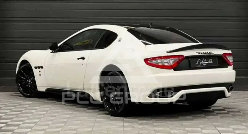 2011 Maserati GRANTURISMO