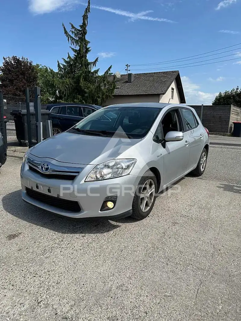 2011 Toyota AURIS