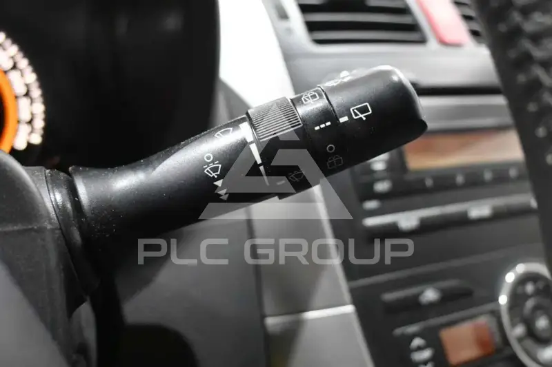 2011 Toyota AURIS