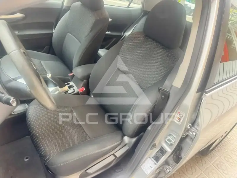 2011 Toyota AURIS