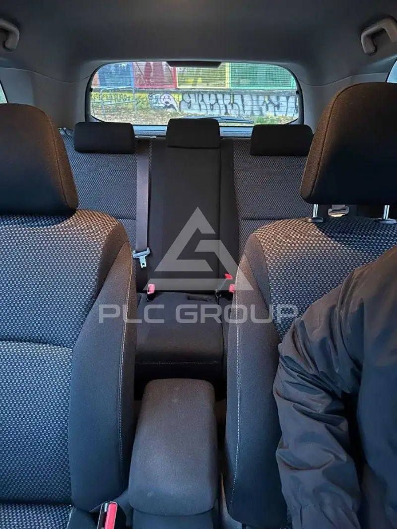 2011 Toyota AURIS