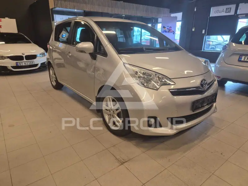 2011 Toyota VERSO