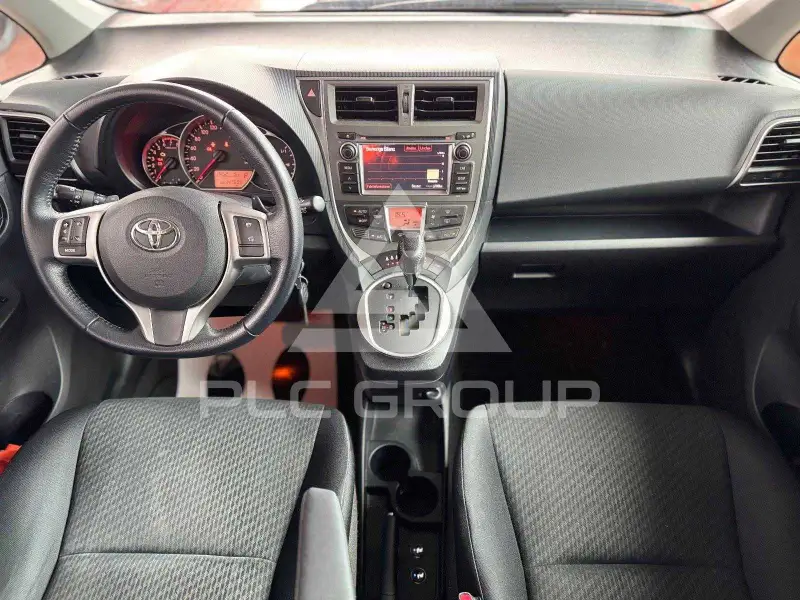 2011 Toyota VERSO