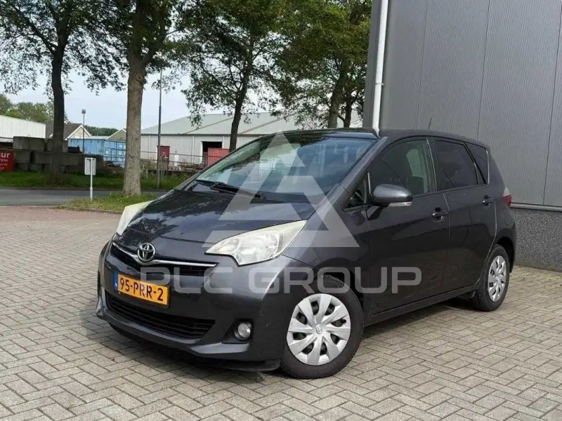2011 Toyota VERSO