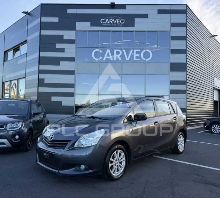 2011 Toyota VERSO