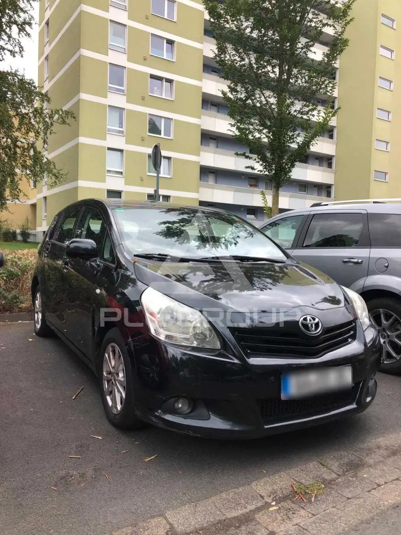 2011 Toyota VERSO