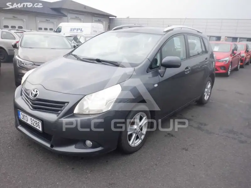 2011 Toyota VERSO