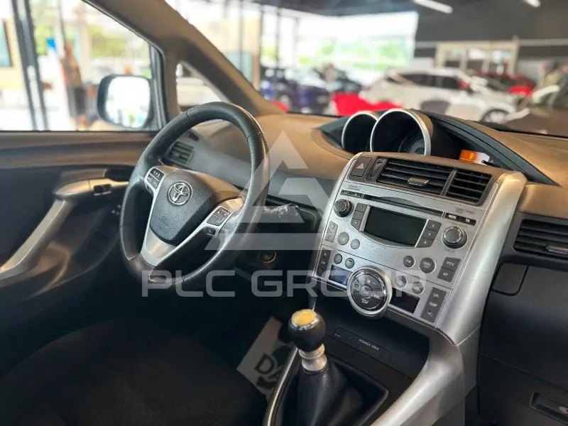 2011 Toyota VERSO