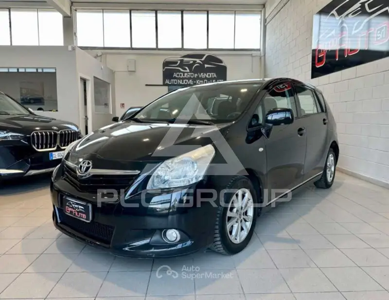 2011 Toyota VERSO