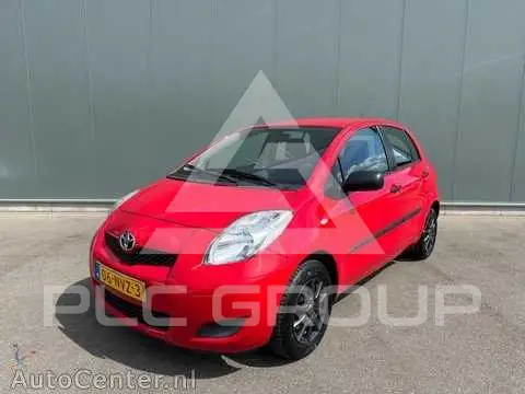 2011 Toyota YARIS
