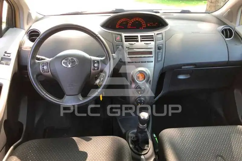 2011 Toyota YARIS
