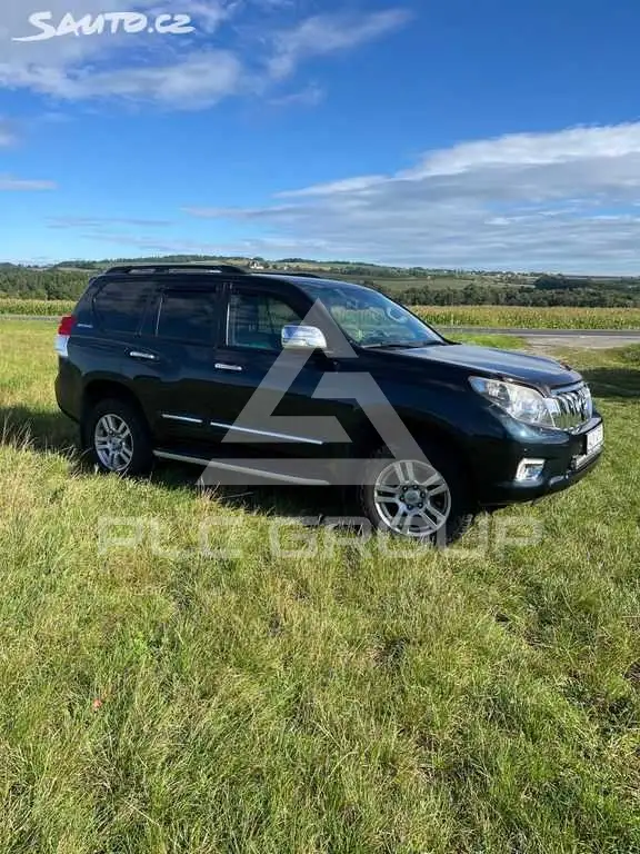 2011 Toyota LAND CRUISER
