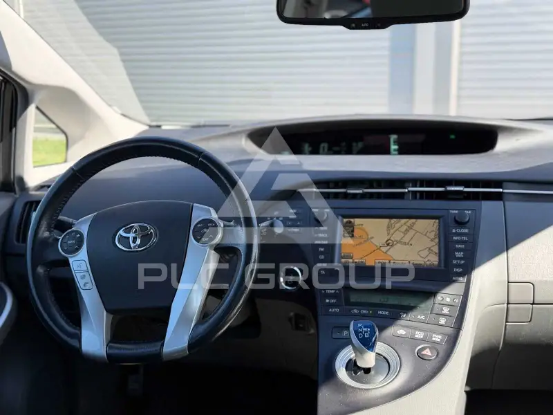 2011 Toyota PRIUS