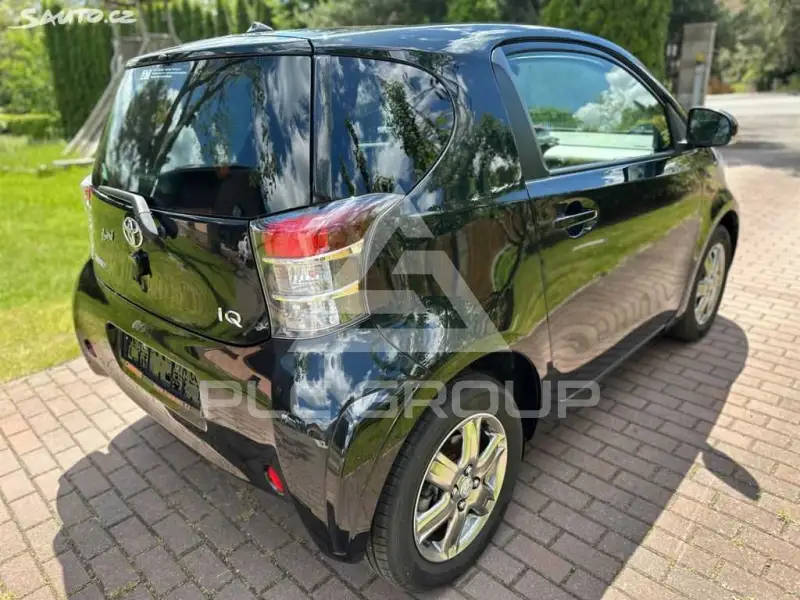 2011 Toyota IQ
