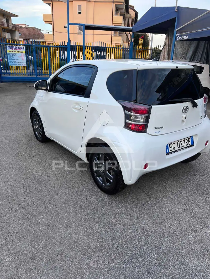 2011 Toyota IQ