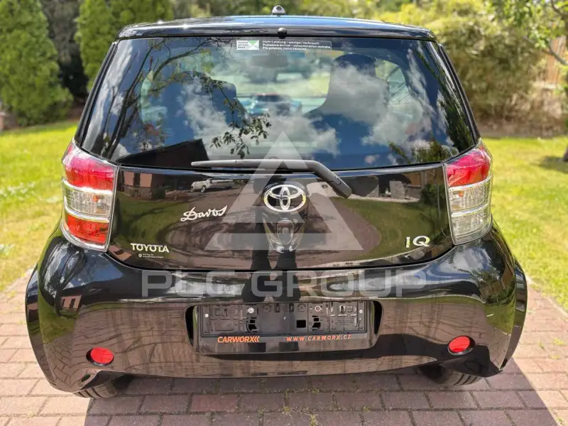 2011 Toyota IQ