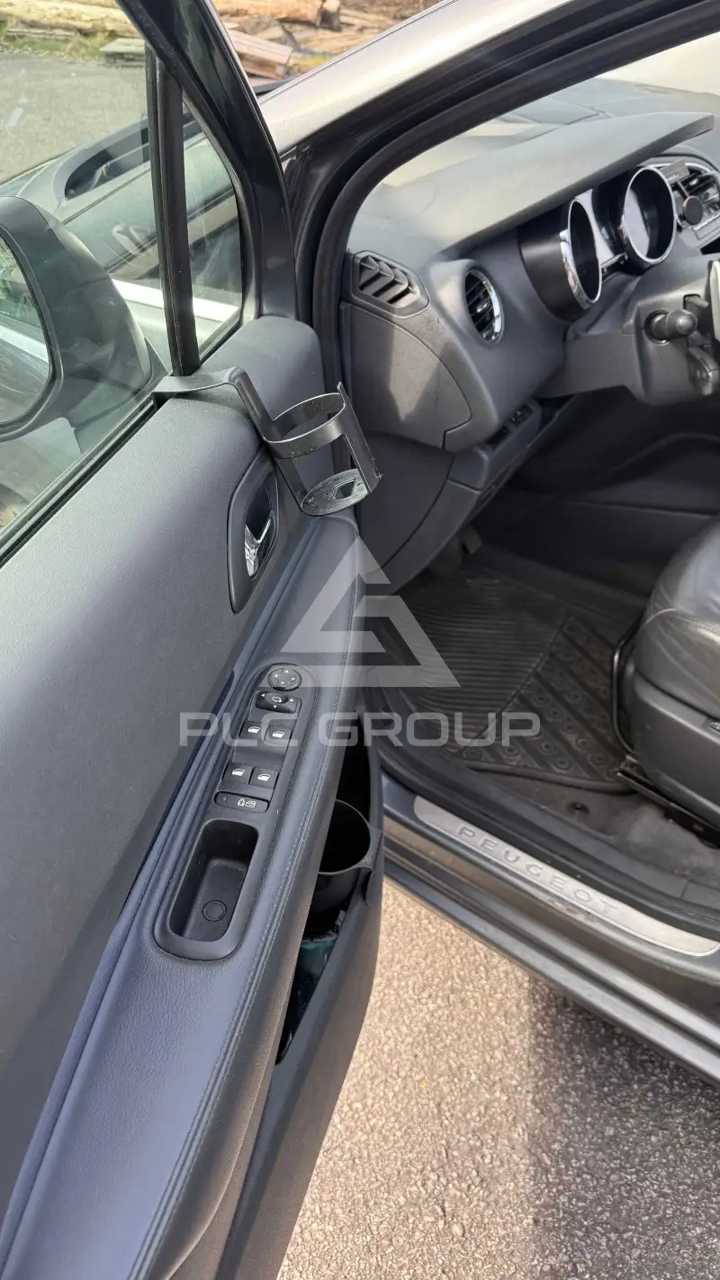 2011 Peugeot 5008