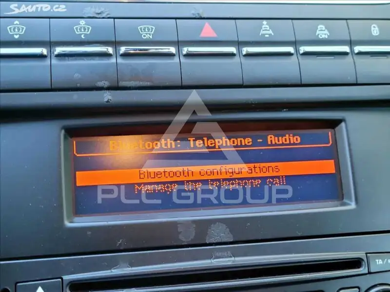 2011 Peugeot 5008