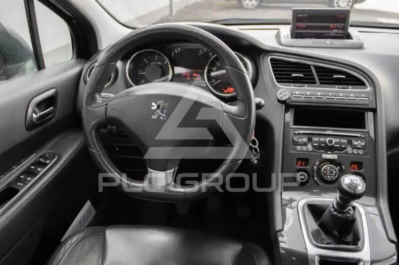 2011 Peugeot 5008