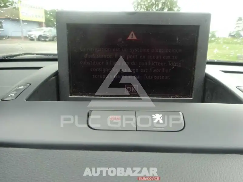 2011 Peugeot 5008