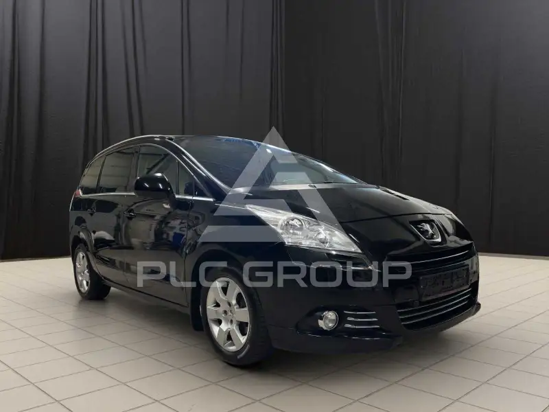 2011 Peugeot 5008
