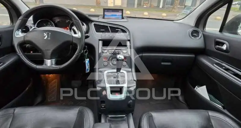 2011 Peugeot 5008