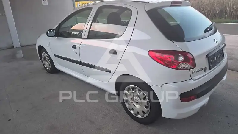 2011 Peugeot 206