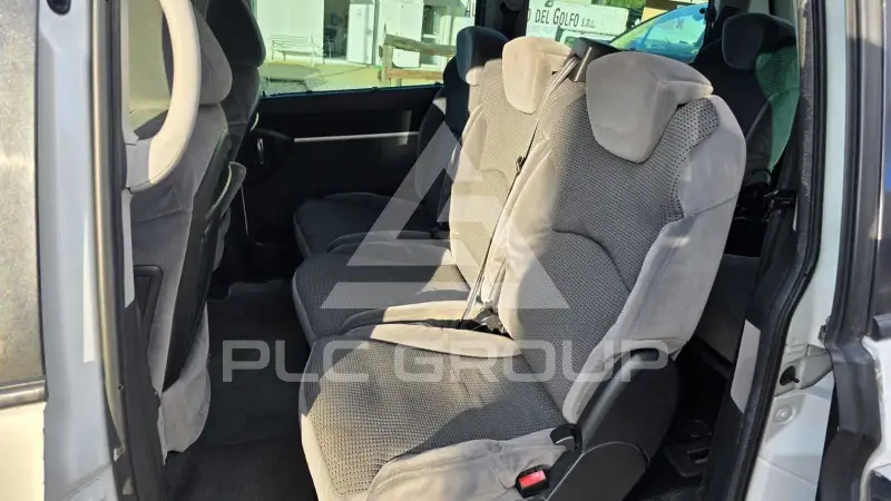 2011 Peugeot 807