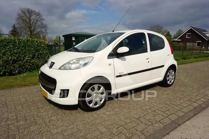 2011 Peugeot 107