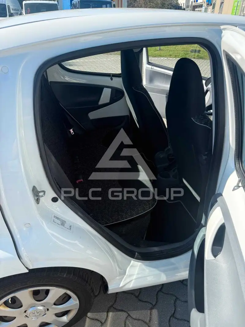 2011 Peugeot 107
