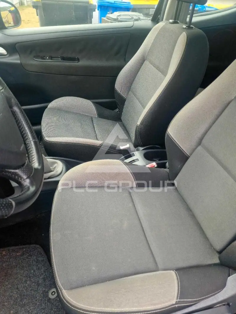 2011 Peugeot 207