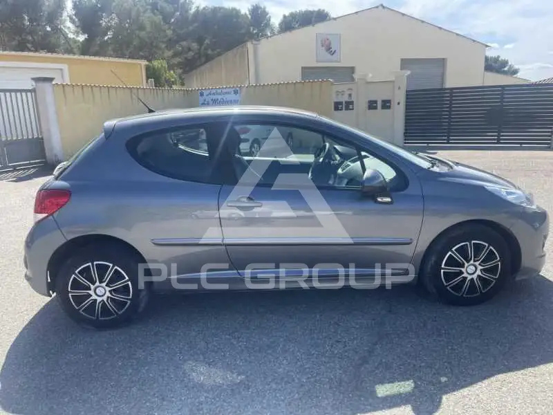 2011 Peugeot 207