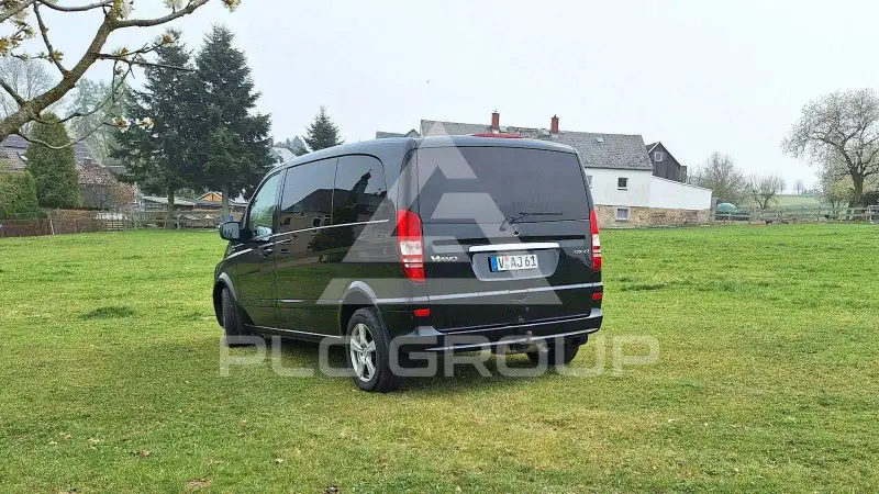 2011 Mercedes Benz Viano