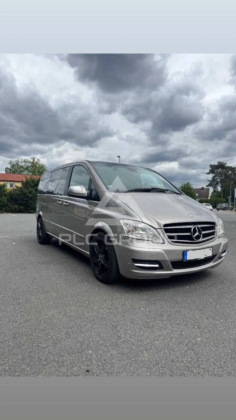 2011 Mercedes Benz Viano