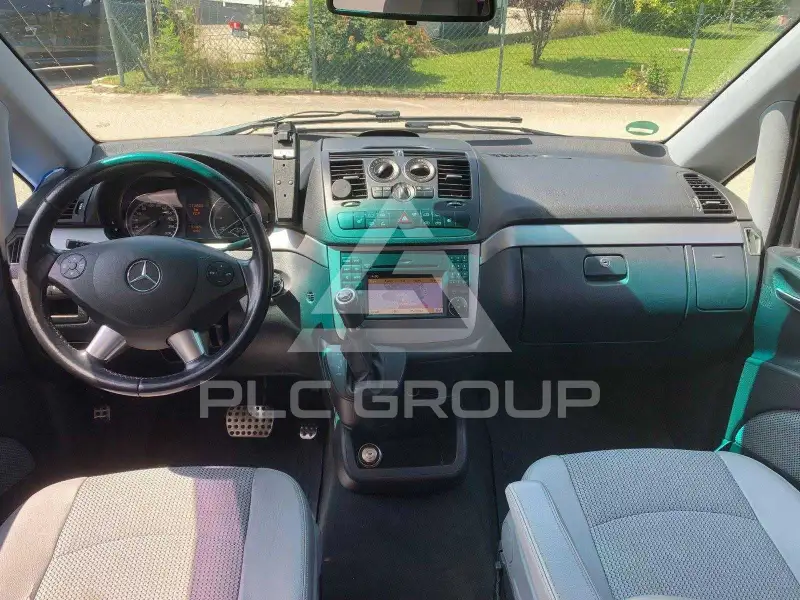2011 Mercedes Benz Viano