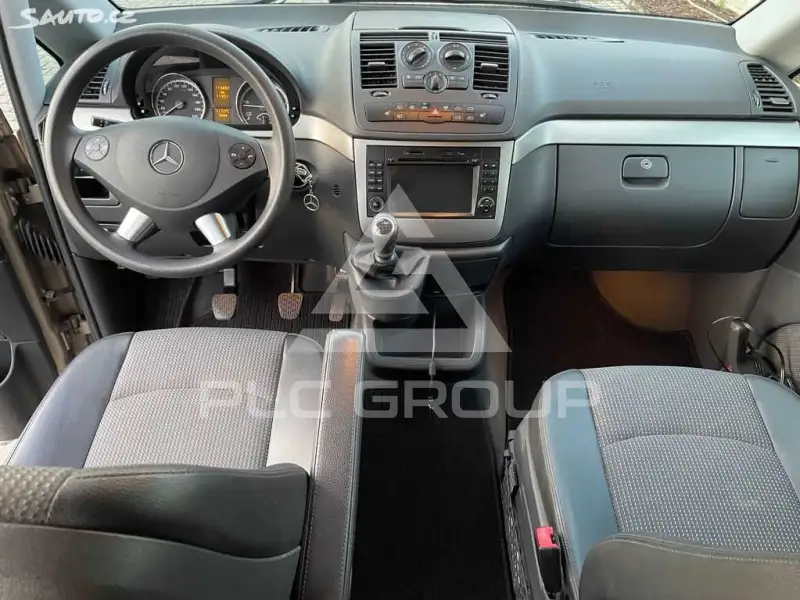 2011 Mercedes Benz Viano