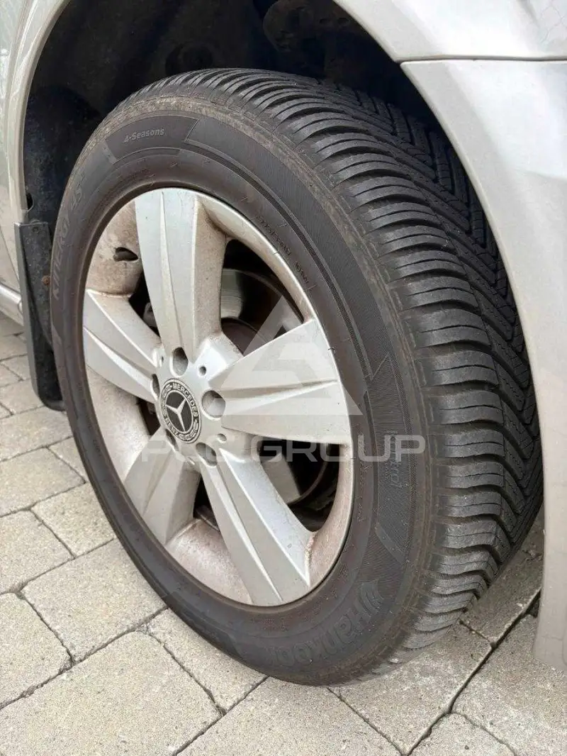 2011 Mercedes Benz Viano