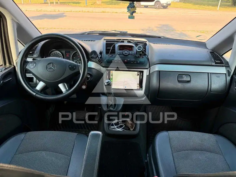 2011 Mercedes Benz Viano