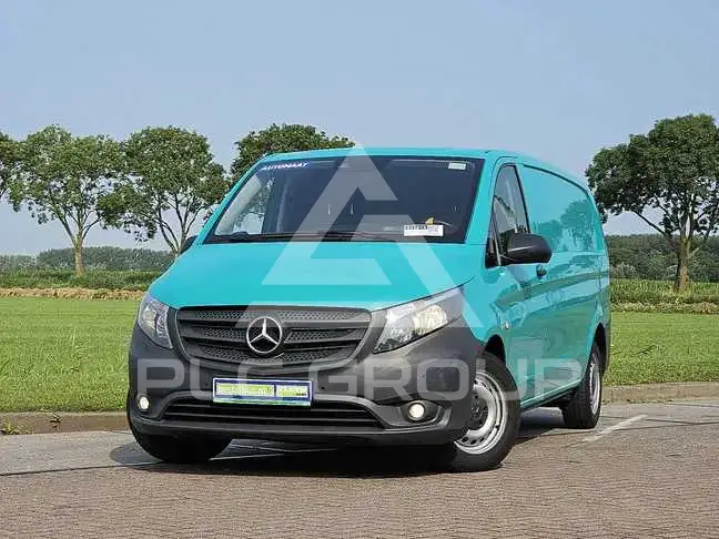 2011 Mercedes Benz Viano
