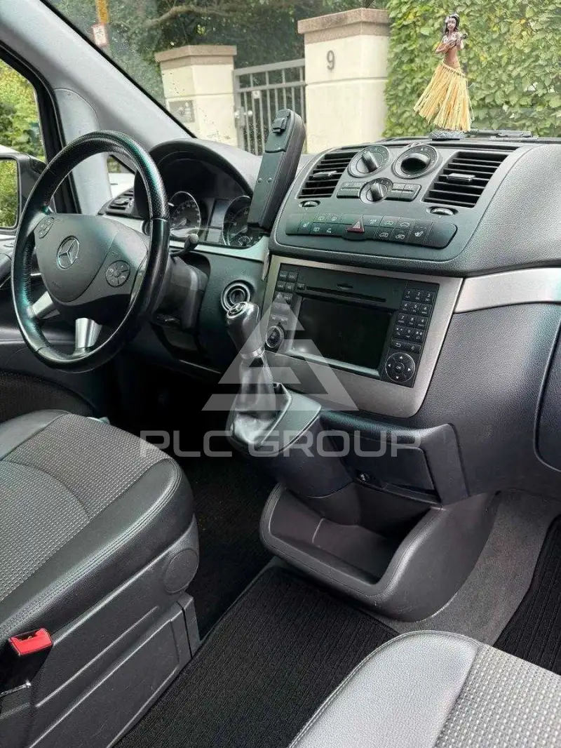 2011 Mercedes Benz Viano