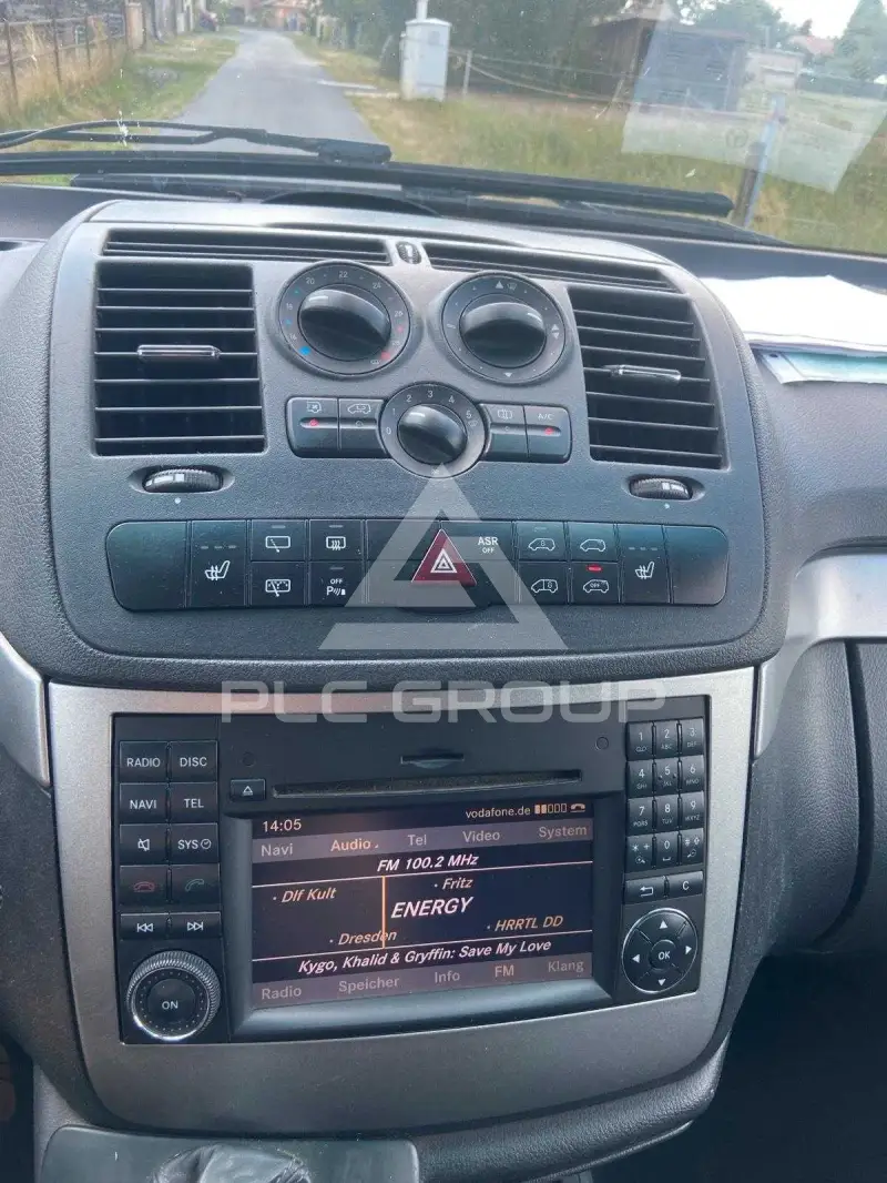 2011 Mercedes Benz Viano