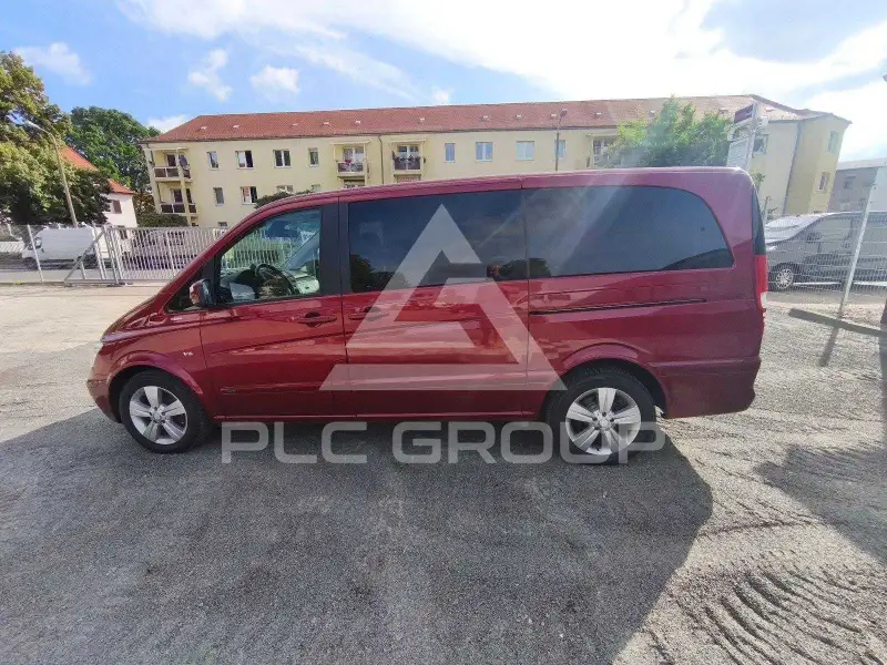2011 Mercedes Benz Viano